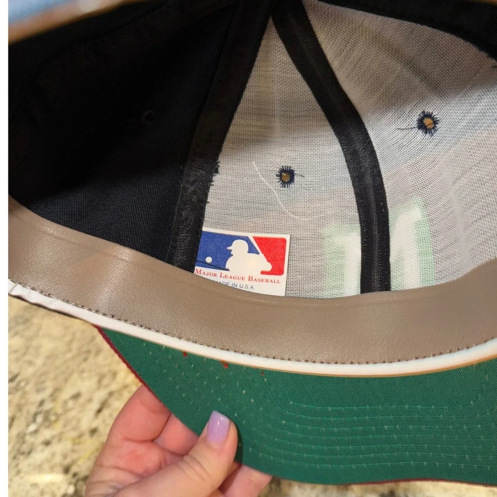 Vintage Roma Pro MLB Kids Fitted Hat Black Red Size 7 Made in USA Minnesota